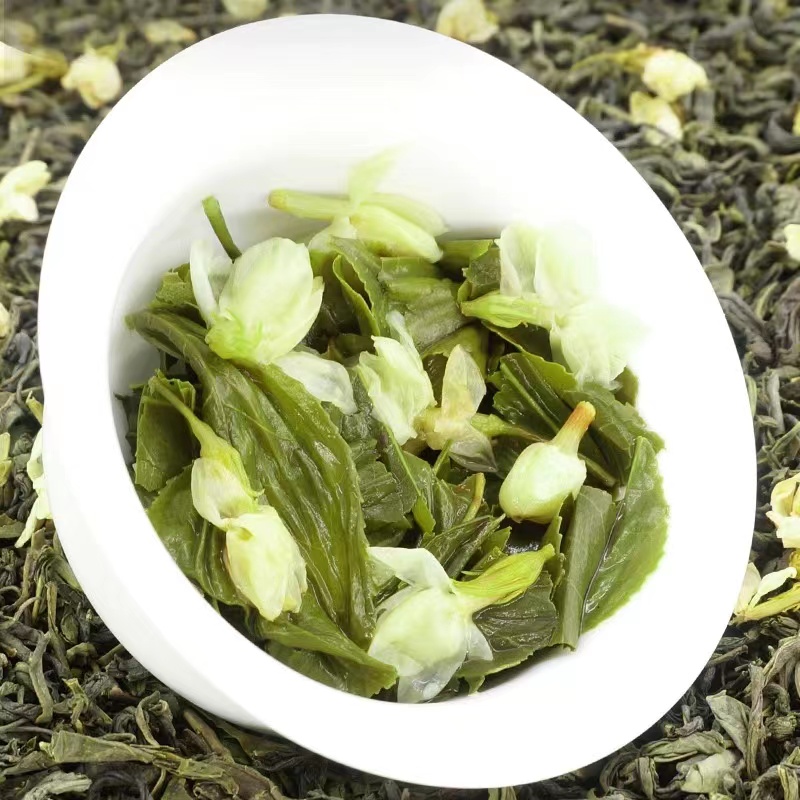 Brewing jasmine green tea